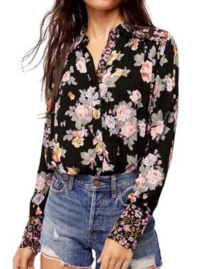 Free People Hold Onto Me Floral Button Down Top Size Medium Black